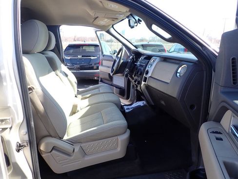 Used 2010 Ford F150 XLT image 12