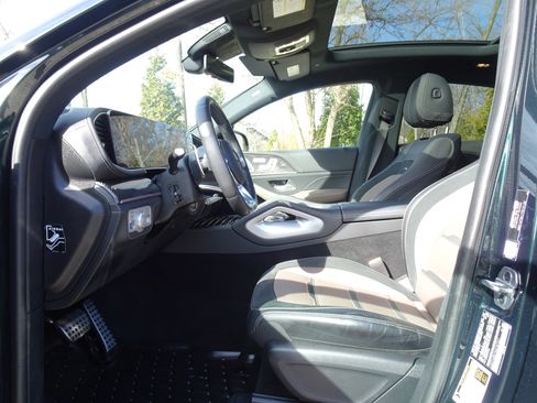 Used 2022 Mercedes-Benz GLE 53 AMG 4MATIC Coupe image 2