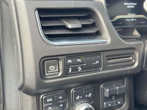 Used 2022 GMC Yukon AT4 w/ Max Trailering Package AWD/4WD image 28
