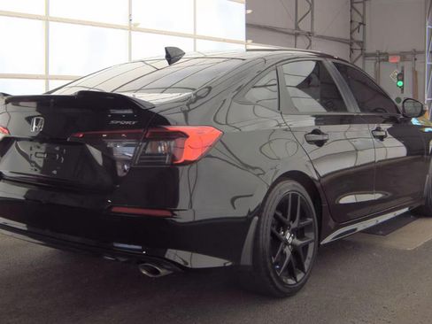 Used 2024 Honda Civic Sport image 5
