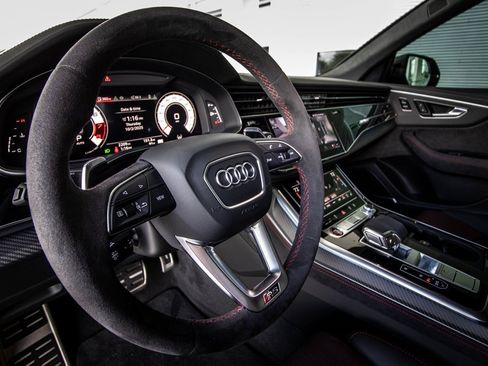 Used 2025 Audi RS Q8 performance image 32