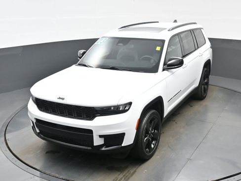 Used 2023 Jeep Grand Cherokee L Laredo AWD/4WD image 36