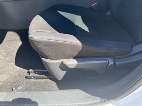 Certified 2021 Nissan Sentra S image 24