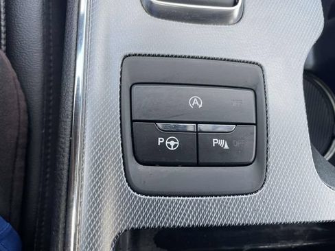Used 2021 Ford Edge Titanium w/ Equipment Group 301A FWD image 33