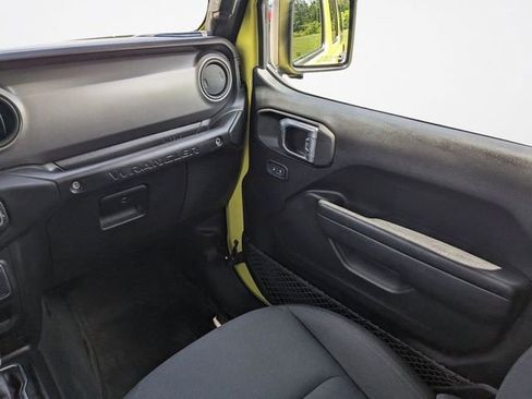Used 2023 Jeep Wrangler Sport S image 21
