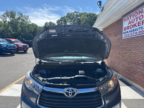Used 2016 Toyota Highlander Plus AWD/4WD image 33