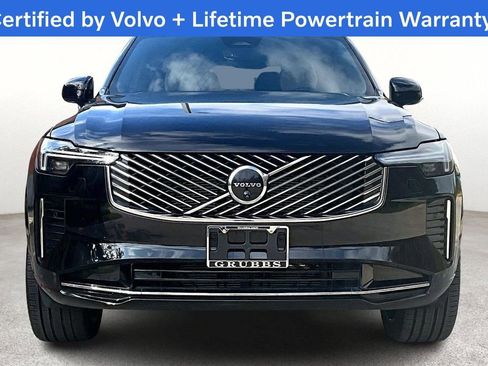 Certified 2025 Volvo XC90 B6 Plus image 5