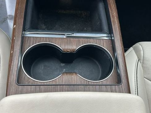 Used 2021 Tesla Model S Plaid image 22