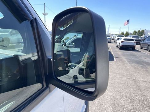 Used 2019 Chevrolet Express 3500 w/ Driver Convenience Package RWD image 10