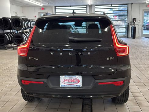 New 2026 Volvo XC40 B5 Plus w/ Climate Package image 6