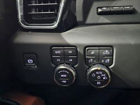 New 2026 GMC Sierra 2500 Denali Ultimate image 35