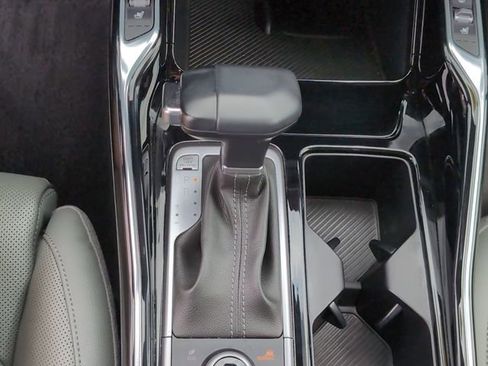 Used 2024 Kia Sorento SX Prestige w/ Sage Leather Package AWD/4WD image 20