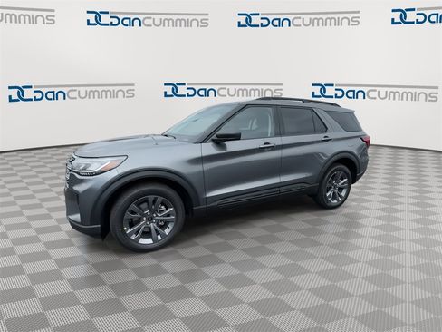 New 2026 Ford Explorer Active w/ Active Comfort Package image 4