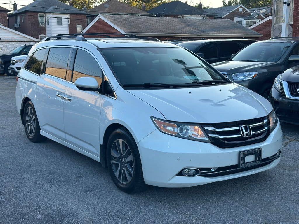 Used 2014 Honda Odyssey Touring image 1