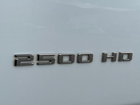 Used 2022 Chevrolet Silverado 2500 LT w/ Convenience Package AWD/4WD image 25