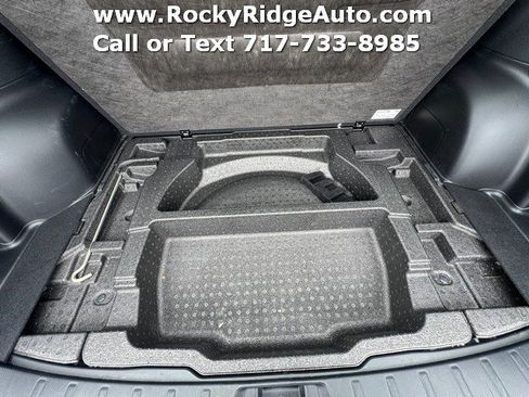 Used 2023 Subaru Forester AWD/4WD image 30