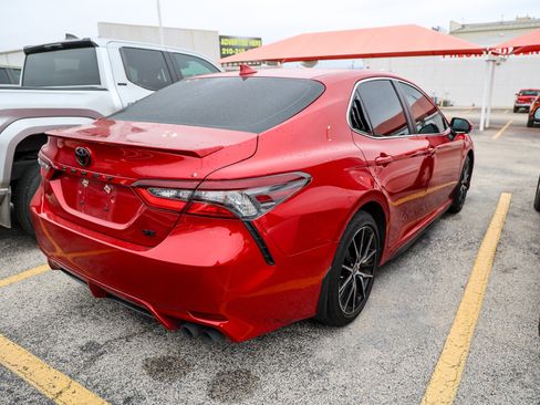 Used 2024 Toyota Camry SE w/ Convenience Package FWD image 8
