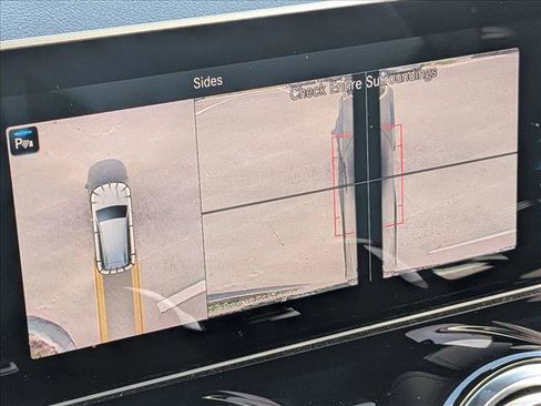 Used 2021 Mercedes-Benz GLB 250 image 12