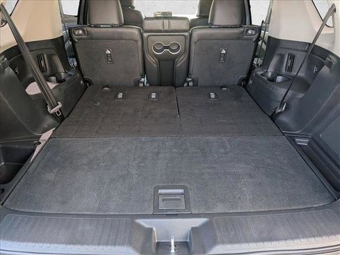 Used 2025 Honda Pilot Touring image 6