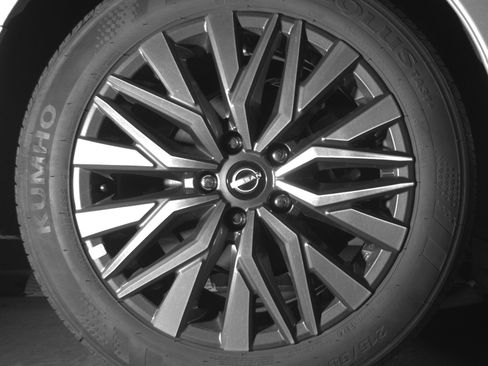 Used 2025 Nissan Altima 2.5 SV FWD image 15