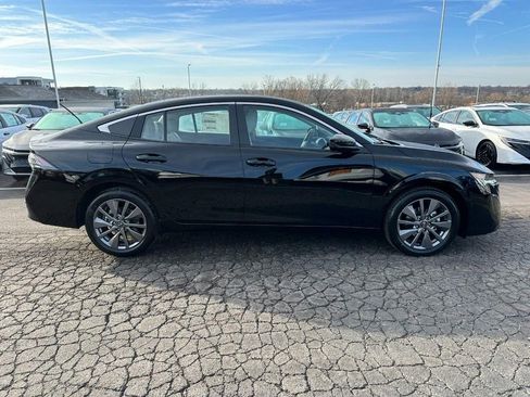 New 2026 Nissan Sentra SL w/ Floor Mat Package FWD image 2