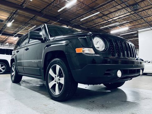 Used 2016 Jeep Patriot High Altitude FWD image 10