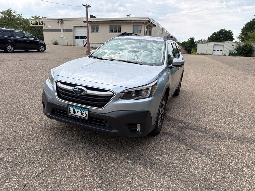 Used 2020 Subaru Outback Premium w/ Popular Package #1 AWD/4WD image 8