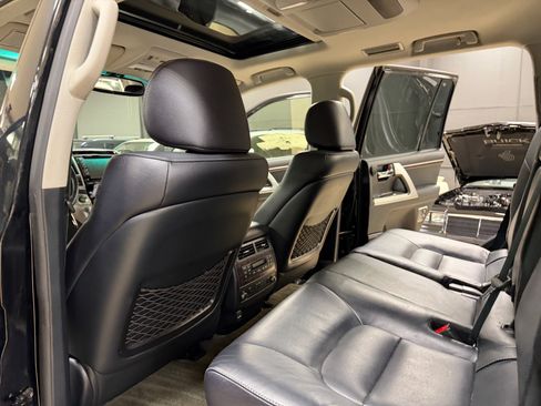 Used 2013 Toyota Land Cruiser AWD/4WD image 28