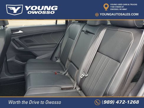 Used 2022 Volkswagen Tiguan SE w/ Panoramic Sunroof Package AWD/4WD image 26