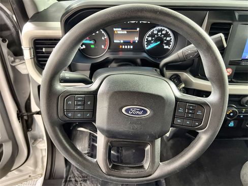 Used 2025 Ford F250 XLT image 11