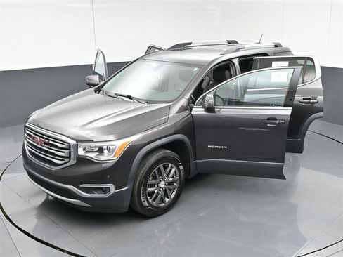 Used 2018 GMC Acadia SLT AWD/4WD image 40