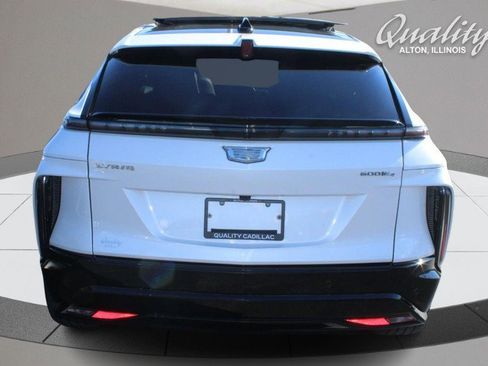 Used 2024 Cadillac Lyriq Sport image 4