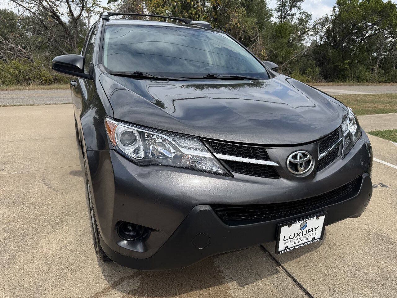 Used 2013 Toyota RAV4 LE FWD image 4