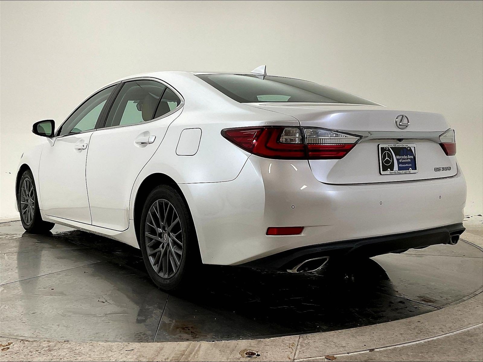 Used 2018 Lexus ES 350 w/ Premier Package FWD image 3