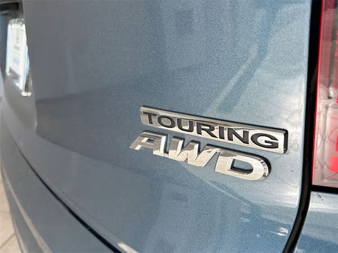 Certified 2017 Honda Pilot Touring image 11