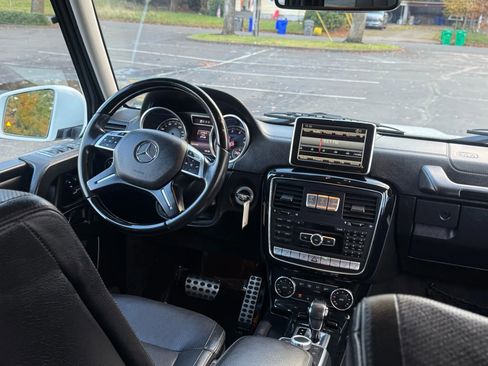 Used 2016 Mercedes-Benz G 550 image 3
