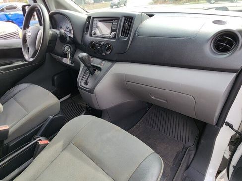 Used 2018 Nissan NV200 S image 18