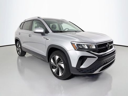 Used 2023 Volkswagen Taos SE w/ Panoramic Sunroof Package AWD/4WD image 1