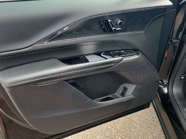 Certified 2024 Cadillac Lyriq Sport AWD/4WD image 7