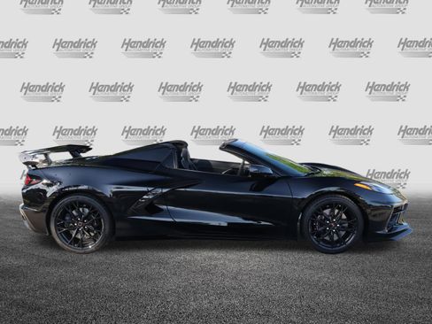 Used 2025 Chevrolet Corvette Stingray Premium Conv w/ Z51 Performance Package RWD image 10