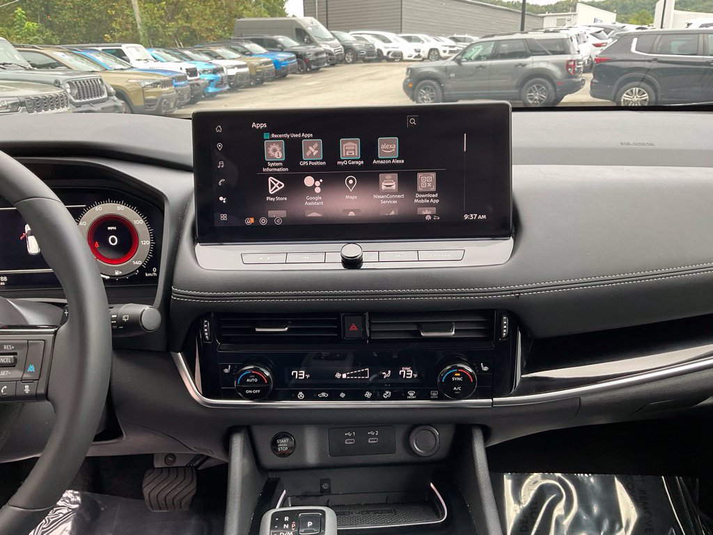 Used 2026 Nissan Rogue SL AWD/4WD image 16
