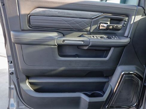 New 2026 RAM 2500 Limited AWD/4WD image 26