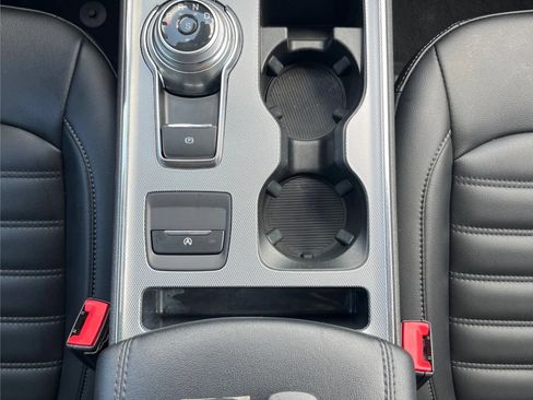 Used 2021 Ford Edge SEL w/ Convenience Package AWD/4WD image 19