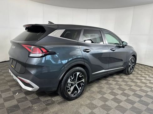 Used 2024 Kia Sportage EX image 3