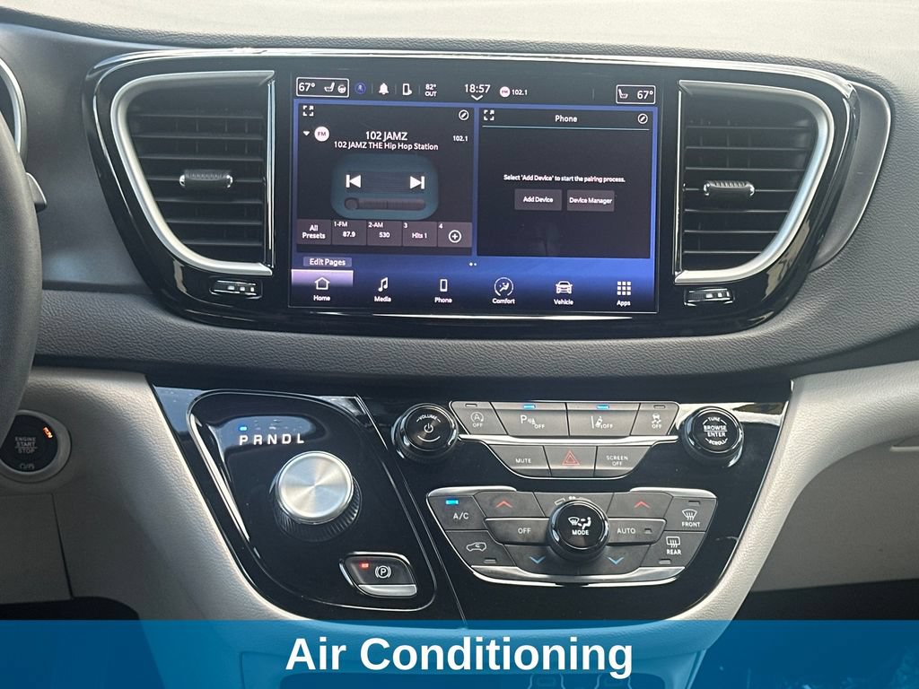 Used 2024 Chrysler Pacifica Touring-L FWD image 24