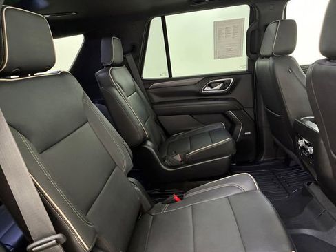 Used 2022 GMC Yukon SLT w/ SLT Premium Package AWD/4WD image 16