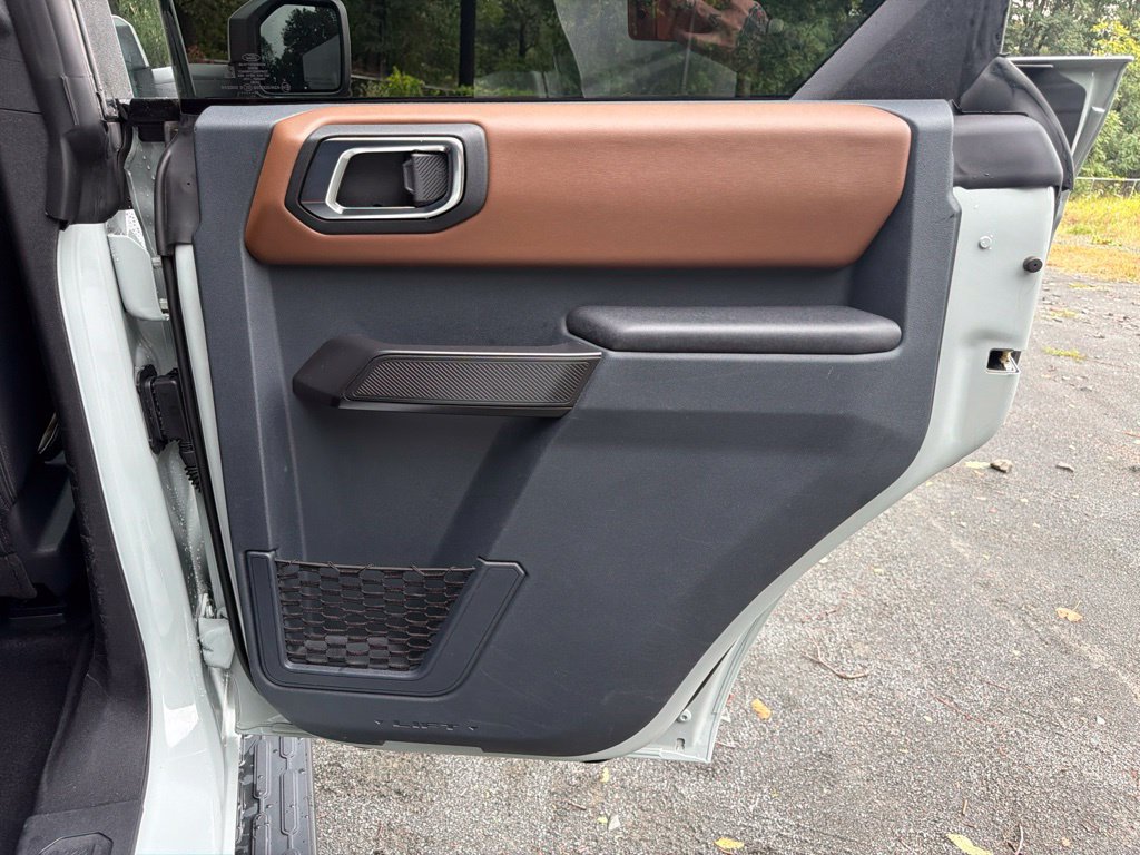 Used 2024 Ford Bronco Outer Banks AWD/4WD image 14