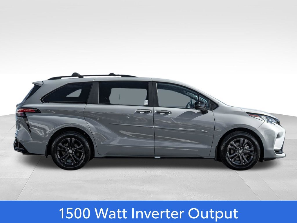 Used 2025 Toyota Sienna XSE w/ XSE Plus Package AWD/4WD image 8