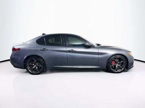 Used 2019 Alfa Romeo Giulia Ti Sport w/ Quick Order Package 22S Sport AWD/4WD image 10