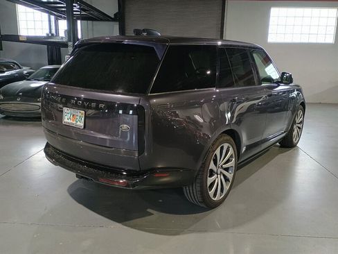 Used 2023 Land Rover Range Rover SE AWD/4WD image 5